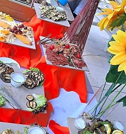 Ξενοδοχείο Exotica 2*